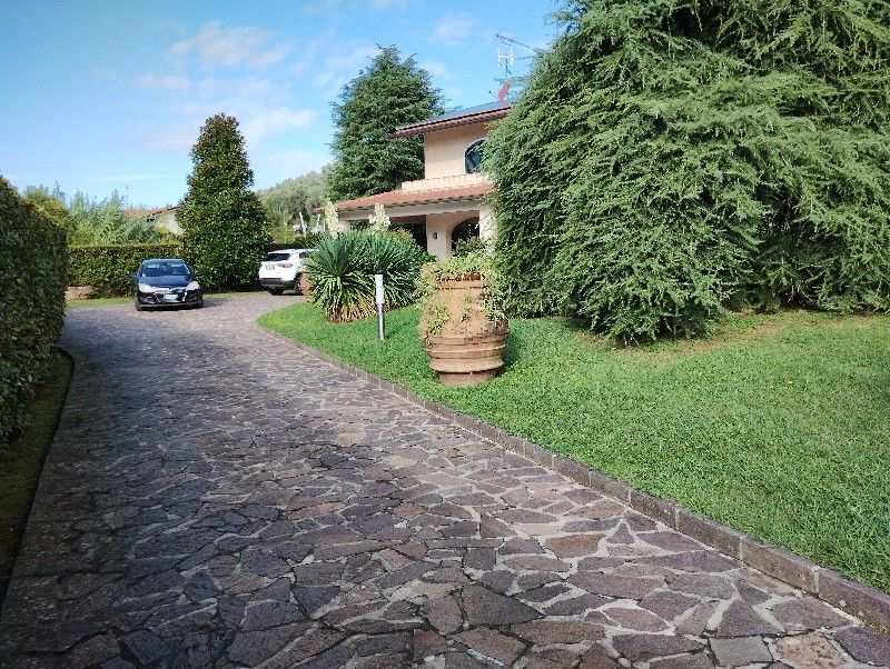 Villa in vendita a Massarosa (LU)