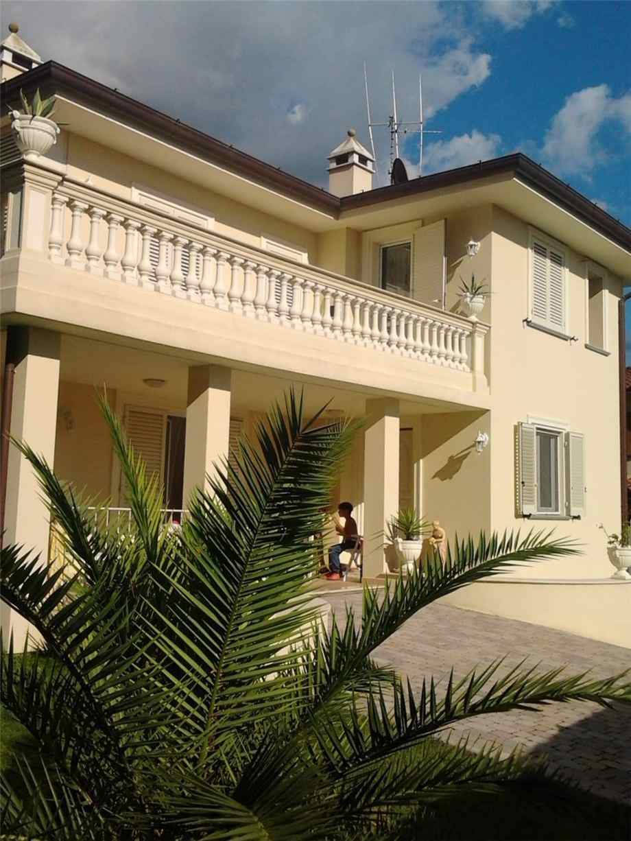Villa in vendita a Camaiore Centro, Camaiore (LU)