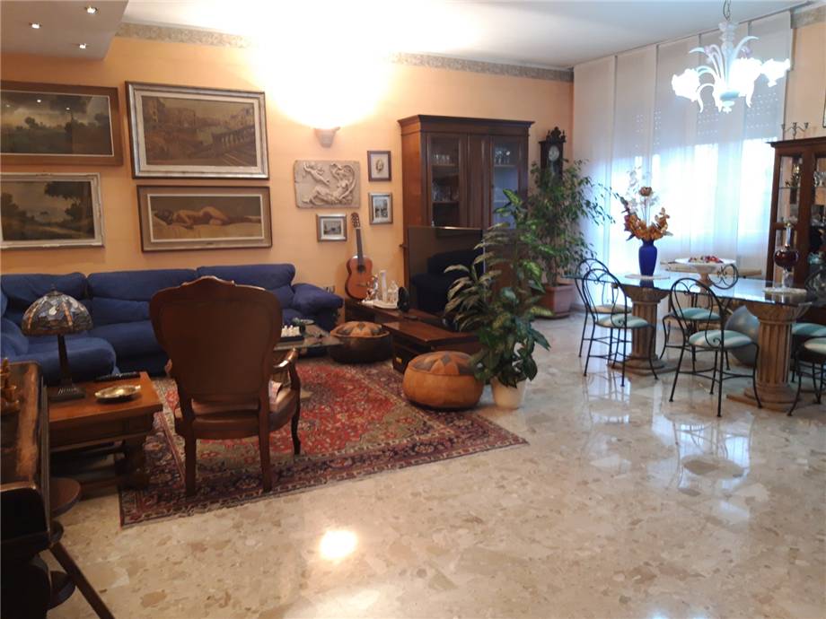 Appartamento in vendita a Legnarello, Legnano (MI)