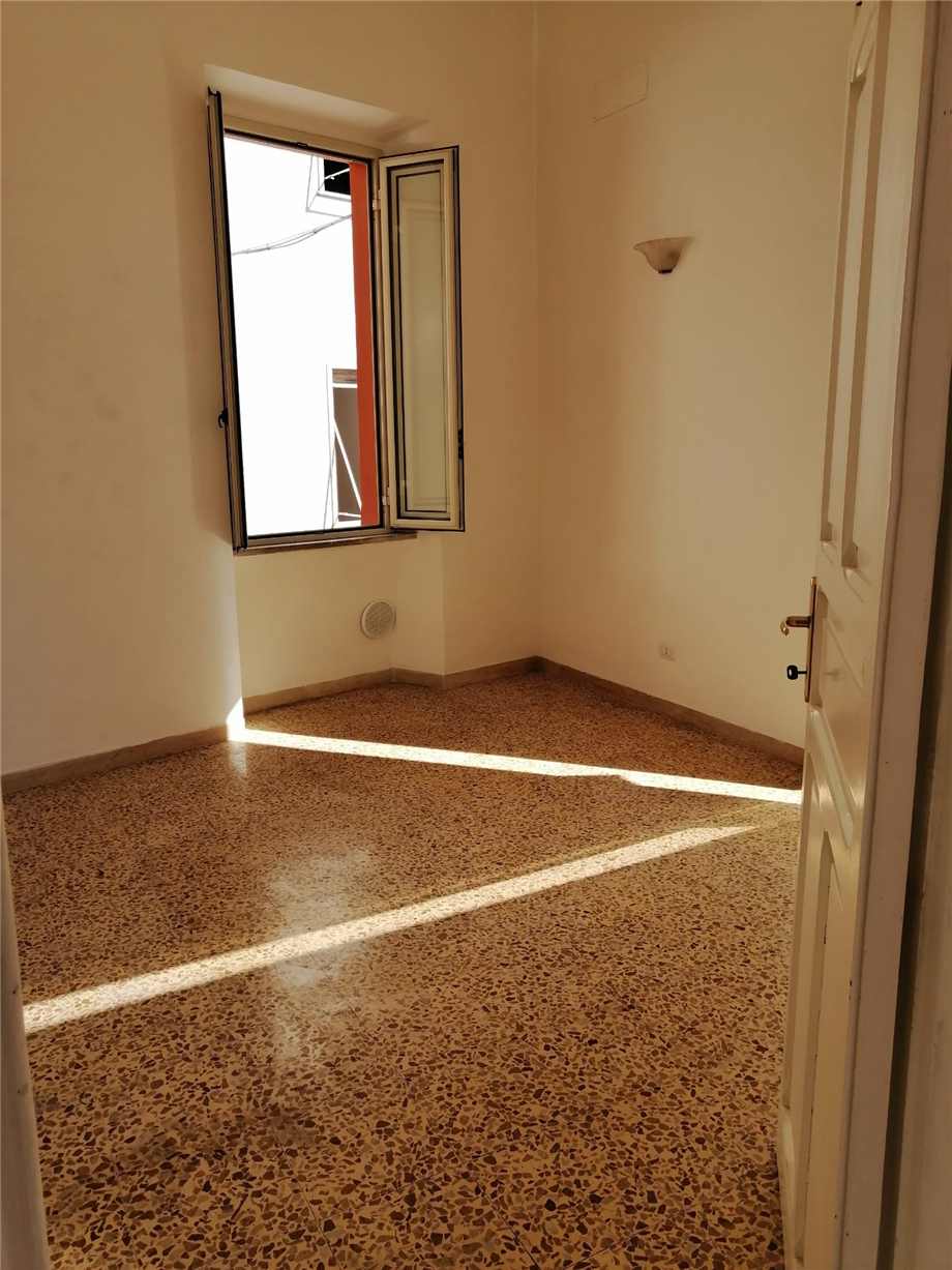 Venta Edificio Pontecorvo  #196 n.5