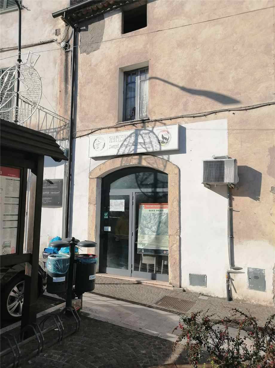 Venta Otras actividad comerciales Pico #211 n.2
