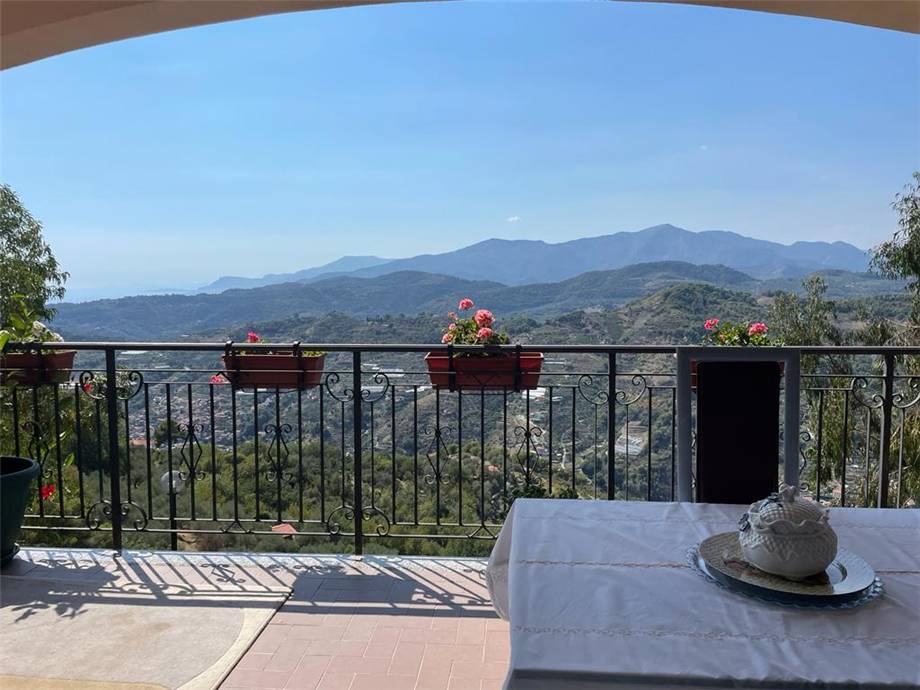 Casa bifamiliare Ventimiglia #V49