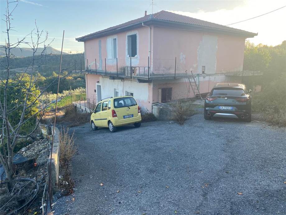 Venta Villa/Casa independiente Cisano sul Neva Cenesi #CES47 n.12