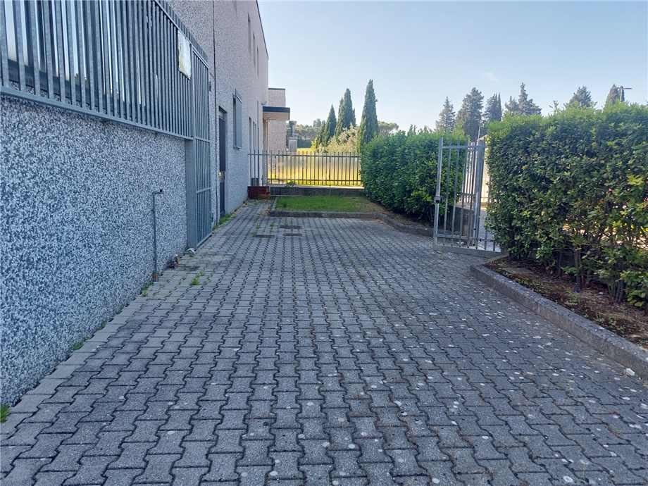 To rent Industrial/Warehouse Carmignano Comeana #SCM49 n.2