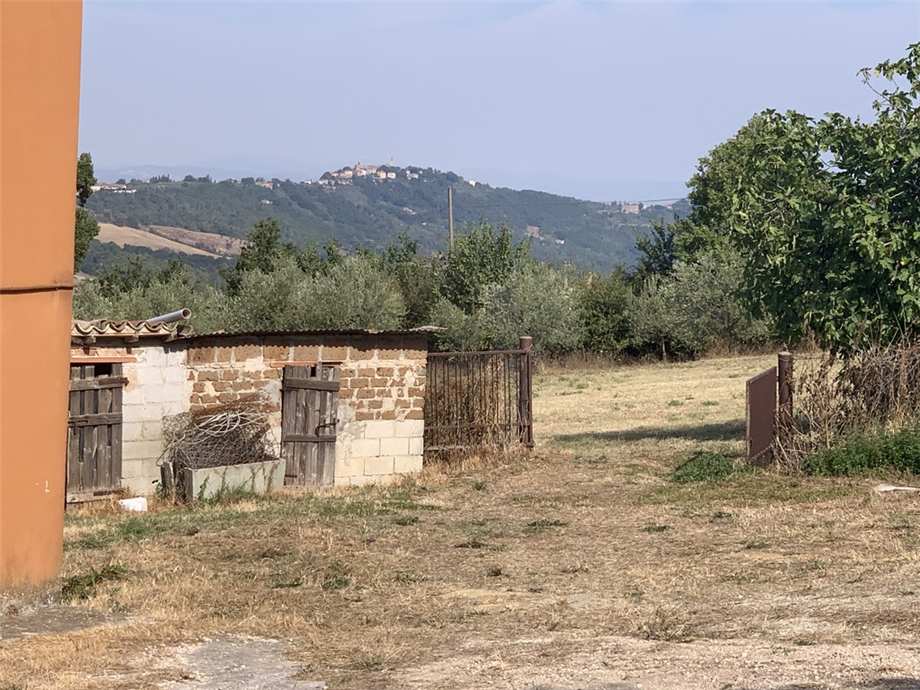 For sale Rural/farmhouse Gualdo Cattaneo San Terenziano #VCR114 n.3