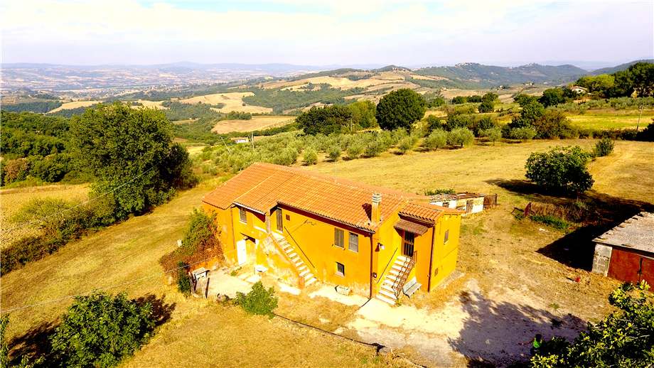 For sale Rural/farmhouse Gualdo Cattaneo San Terenziano #VCR114 n.4