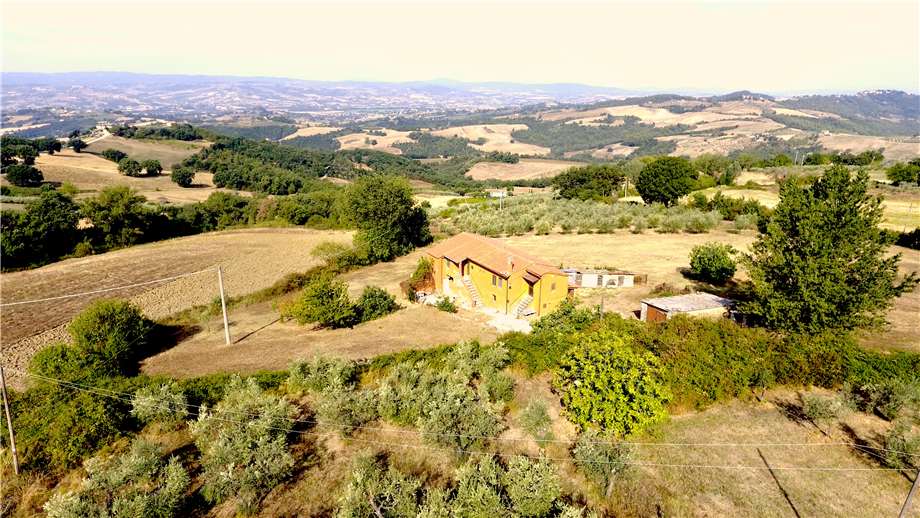 Verkauf Bauernhaus/Gehöft Gualdo Cattaneo San Terenziano #VCR114 n.7