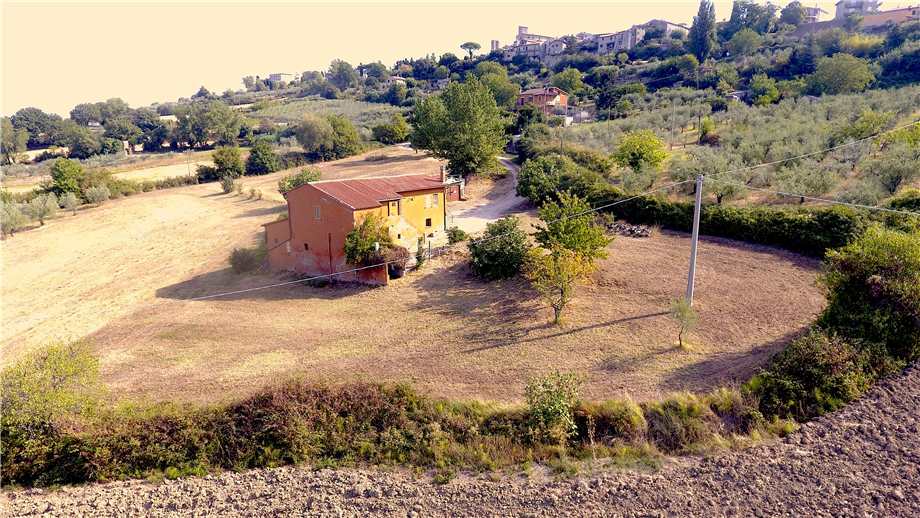 Verkauf Bauernhaus/Gehöft Gualdo Cattaneo San Terenziano #VCR114 n.8