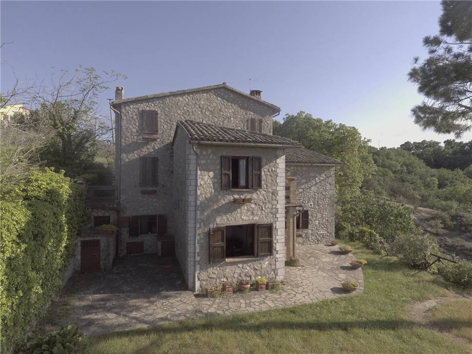 Rural/farmhouse Gualdo Cattaneo #VCR120