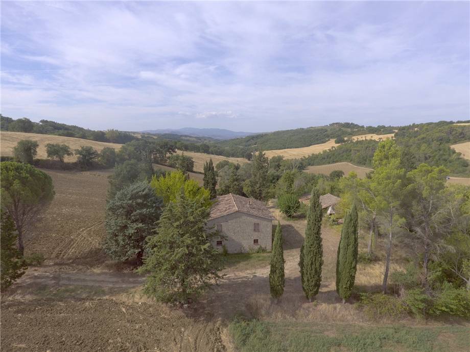 For sale Rural/farmhouse Gualdo Cattaneo San Terenziano #VCR/122 n.3