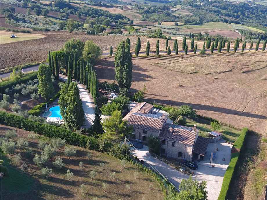 Vendita Villa/Casa singola Gualdo Cattaneo San Terenziano #VCR134 n.2
