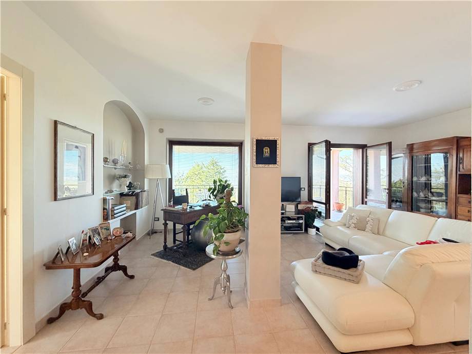 Vendita Villa/Casa singola Bettona  #VVI73 n.11