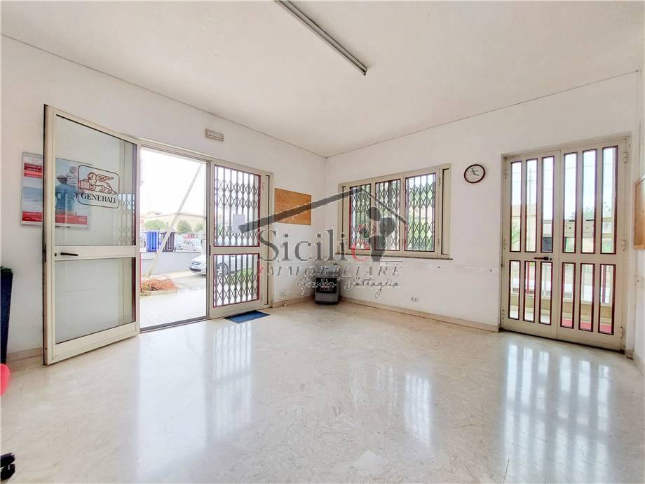 Business premises Modica 153