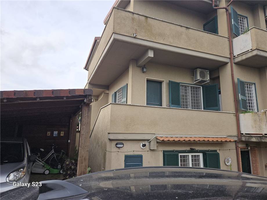 Vendita Villa quadrifamiliare Roma Axa #Senofane n.3
