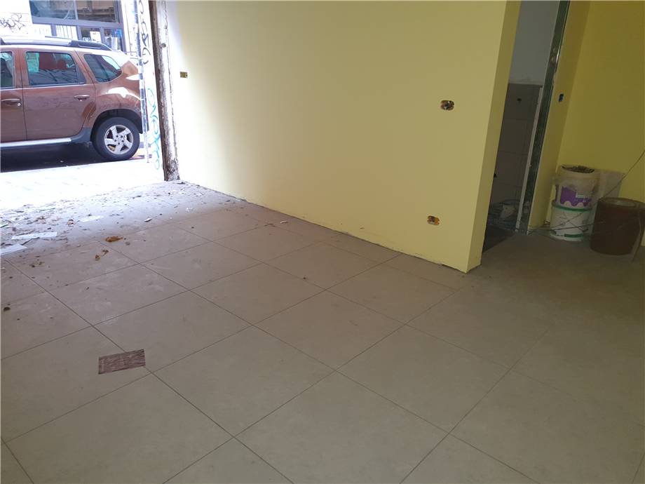 Affitto Negozio Roma San Lorenzo #Marsi n.4