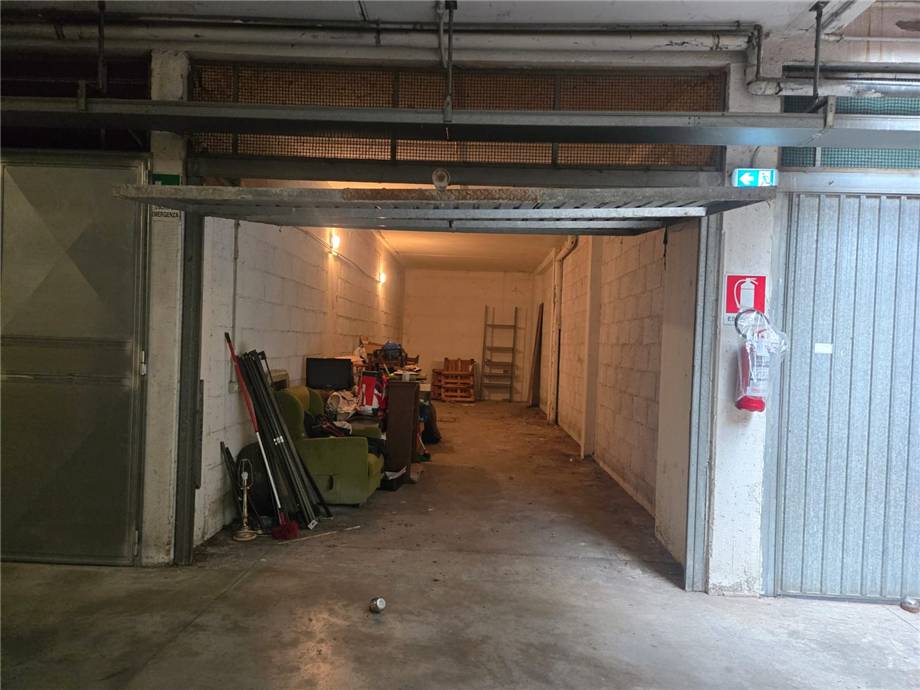Vendita Garage/Box auto Roma Axa Malafede #Box42mq n.2