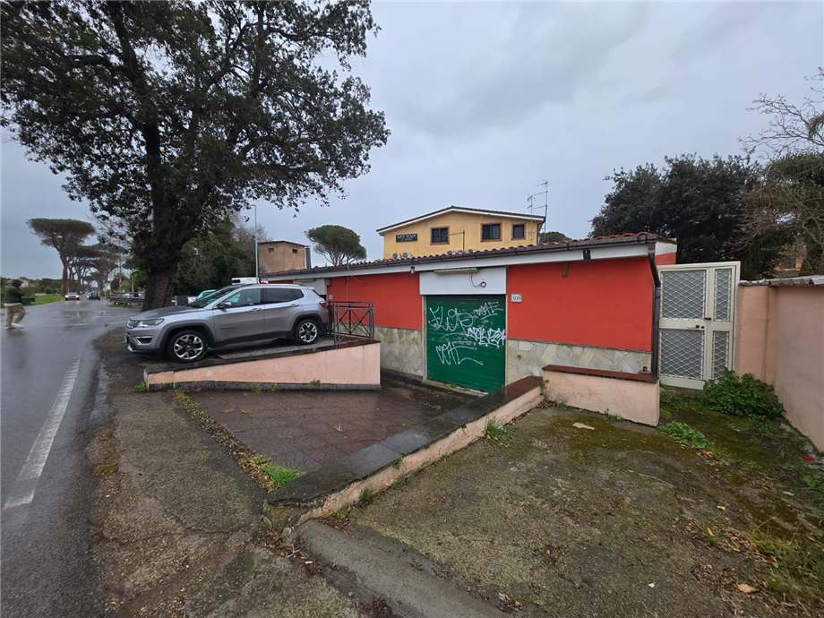 Vendita Negozio Roma Infernetto #LocaliCastelPo n.2