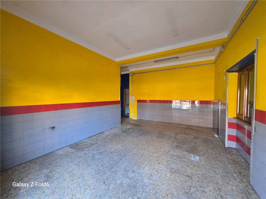 Affitto Locale commerciale Roma Casal Bernocchi #Locale Fabiano n.2
