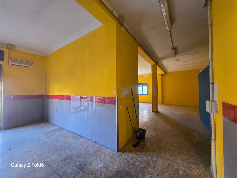 Affitto Locale commerciale Roma Casal Bernocchi #Locale Fabiano n.4
