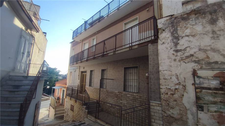 Detached house San Nicandro Garganico 174