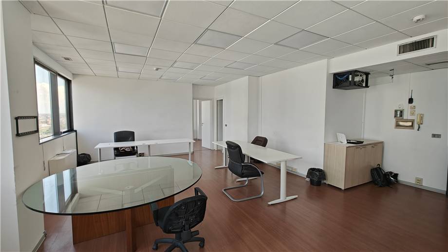 Alquiler Oficina Napoli Centro Direzionale #NA21 n.3