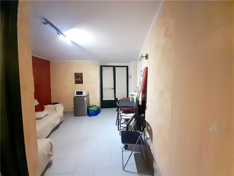 Vendita Magazzino Pescia  #151 n.4