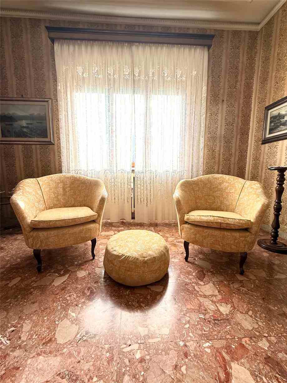 Venta Villa bifamiliar Lucca  #270 n.4