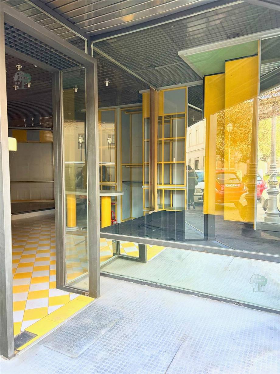 Venta Local comercial Lucca  #288 n.2