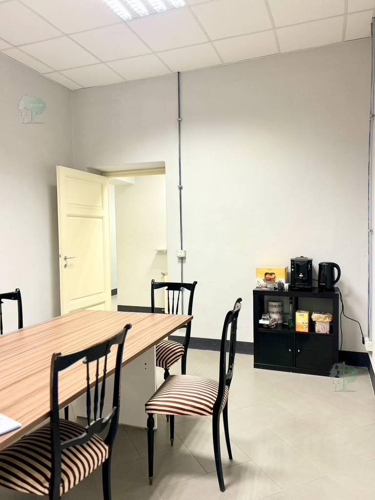 To rent Office Lucca  #308 n.2