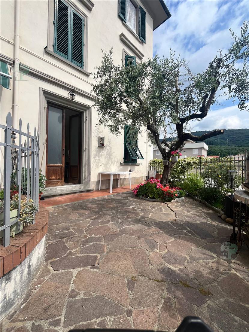 Appartamento Uzzano 329