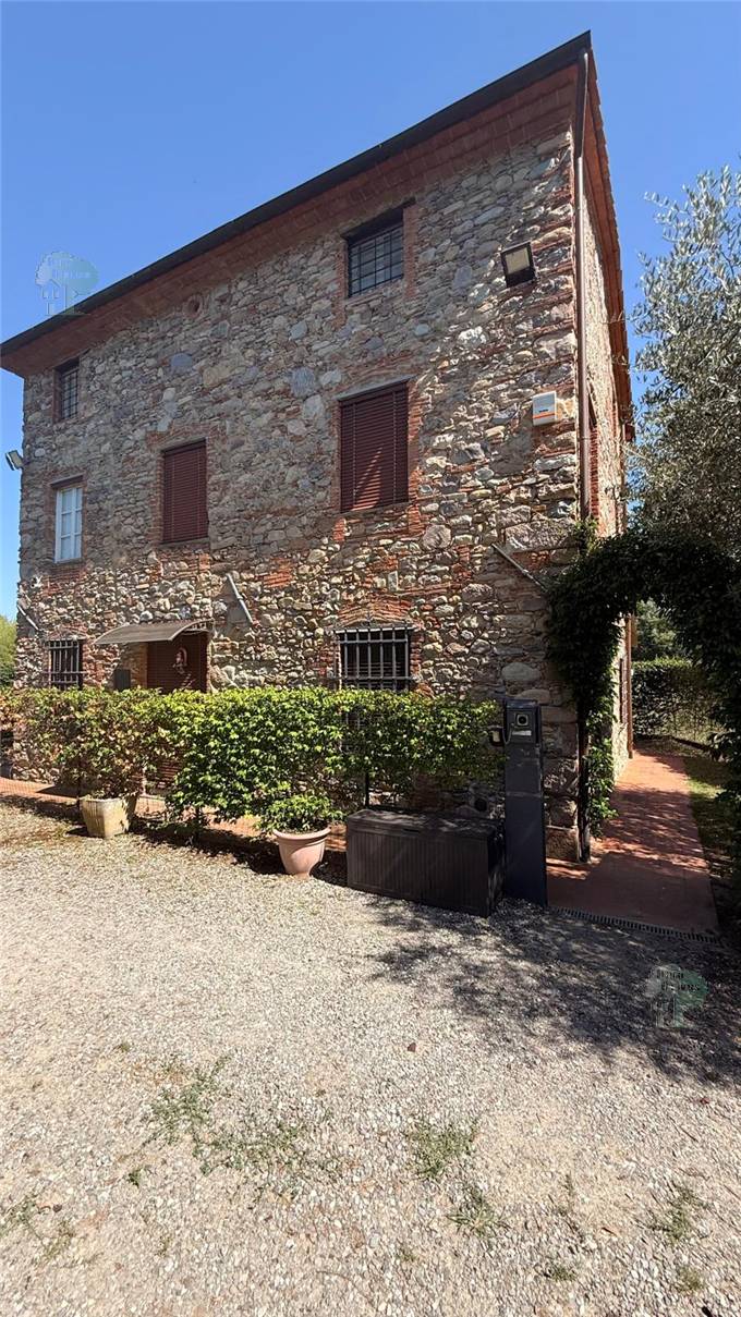 For sale Casale/Cascina/Casa colonica Capannori Castelvecchio #341 n.1