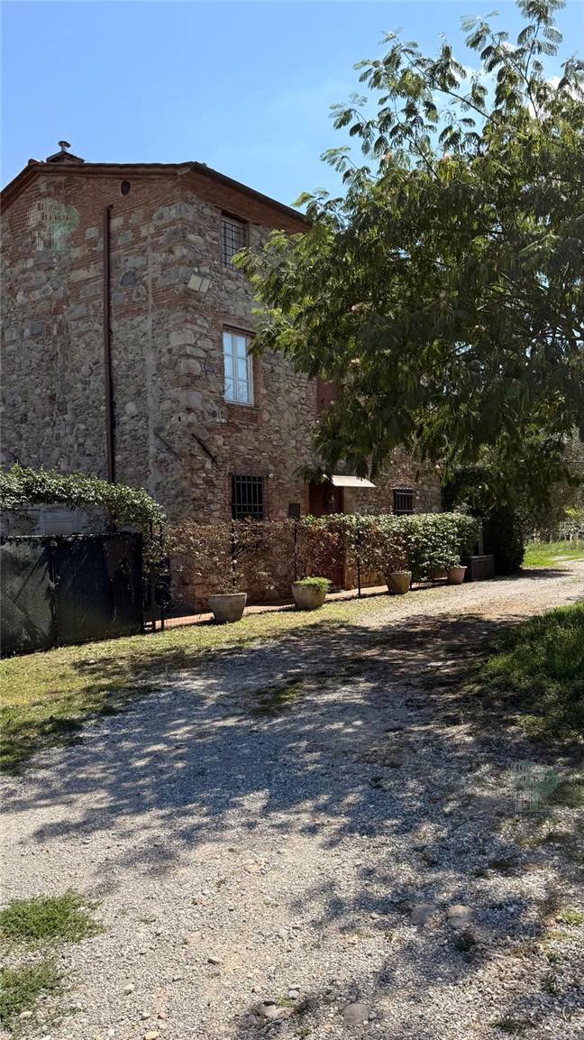 For sale Casale/Cascina/Casa colonica Capannori Castelvecchio #341 n.2