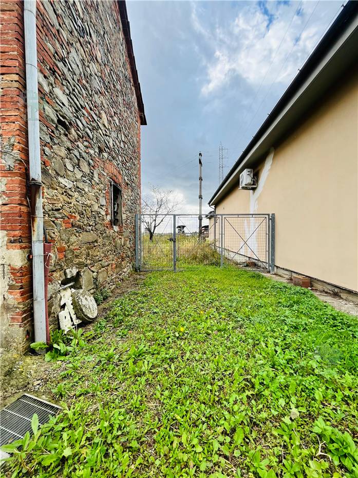 For sale Terratetto/Terracielo Chiesina Uzzanese #366 n.3