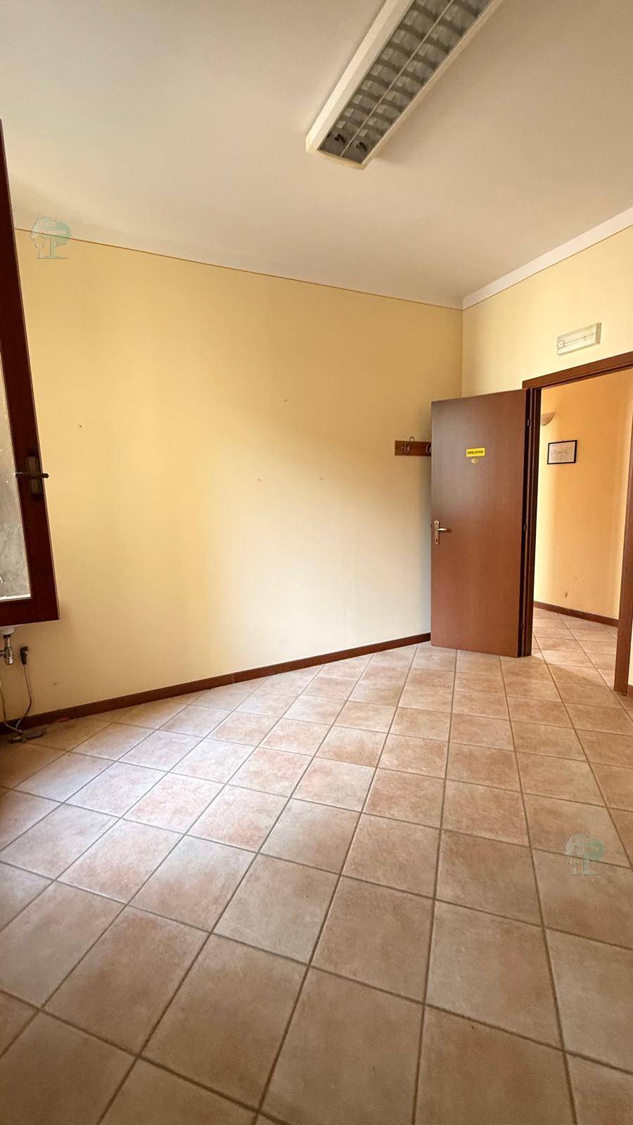 Venta Oficina Pescia  #417 n.2