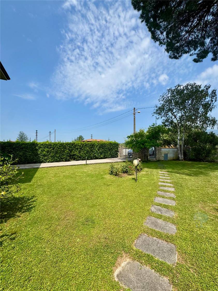 Villa bifamiliare Capannori 473