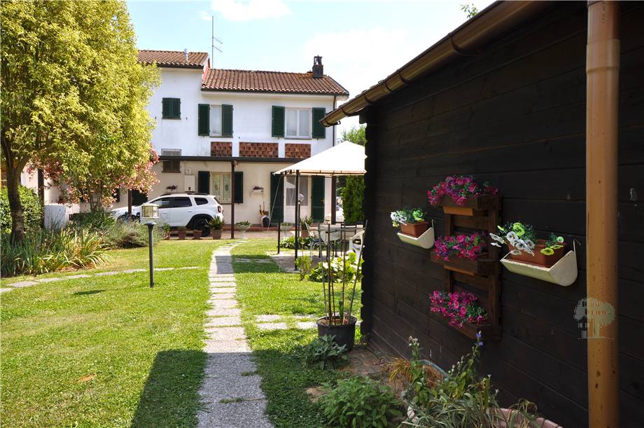 Venta Villa bifamiliar Porcari  #484 n.2