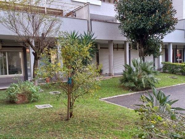 Vendita Locale commerciale Roma Dragoncello #78 n.16