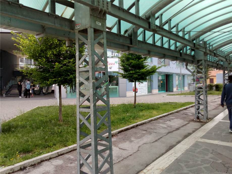 Vendita Locale commerciale Avezzano  #VR156 n.3
