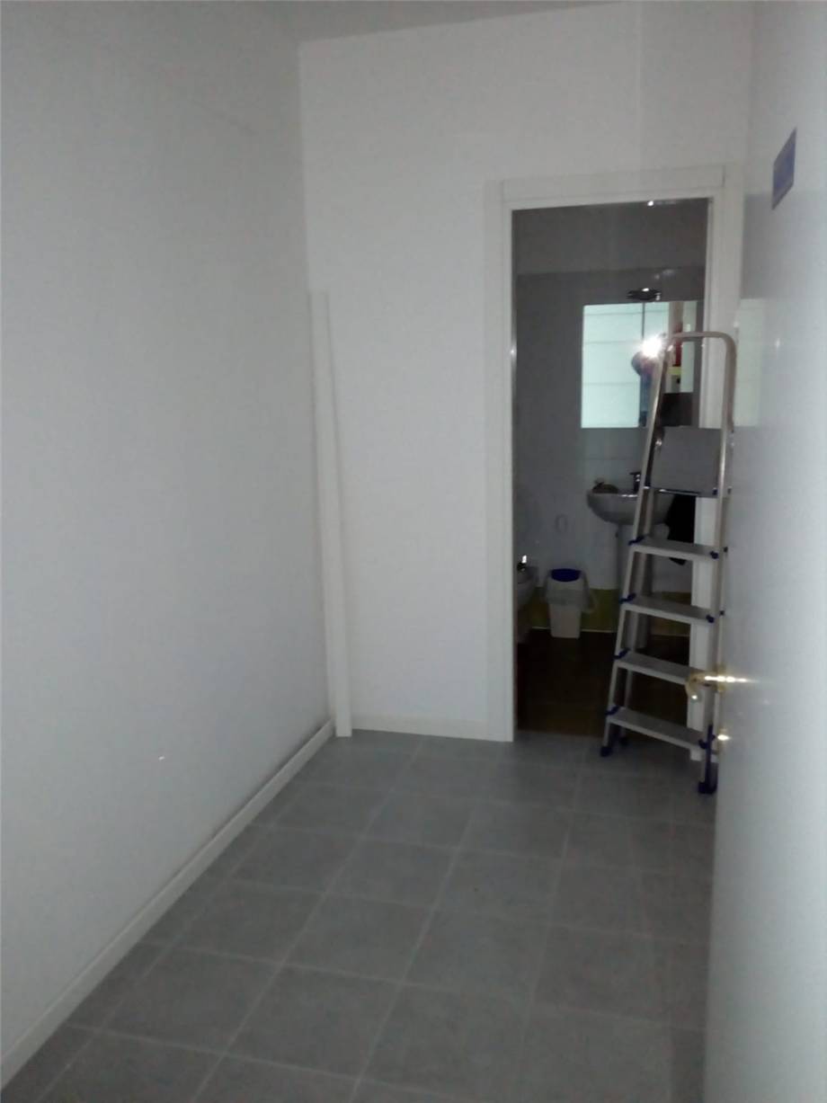 Vendita Locale commerciale Avezzano  #VR156 n.4