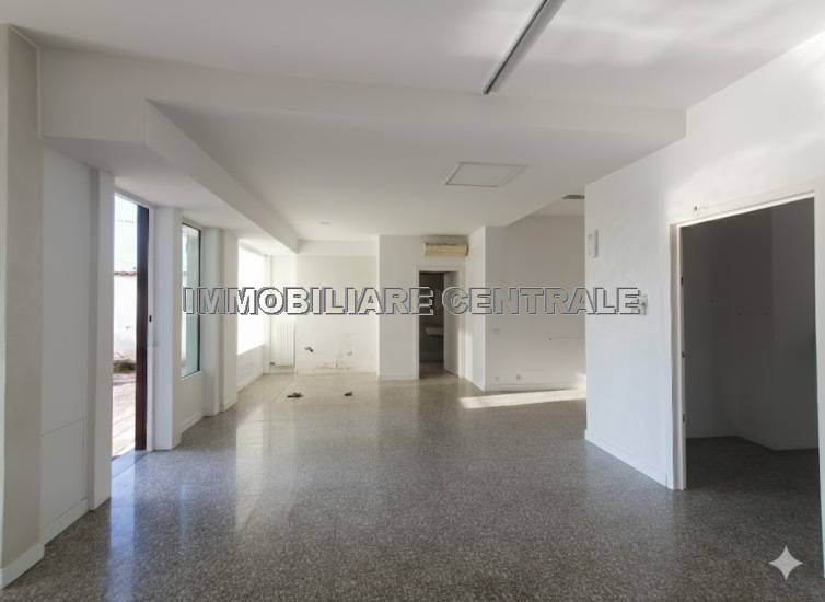 To rent Office Carobbio degli Angeli #C041 n.11