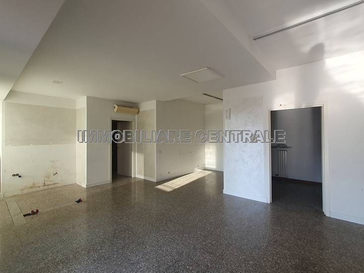 To rent Office Carobbio degli Angeli #C041 n.12