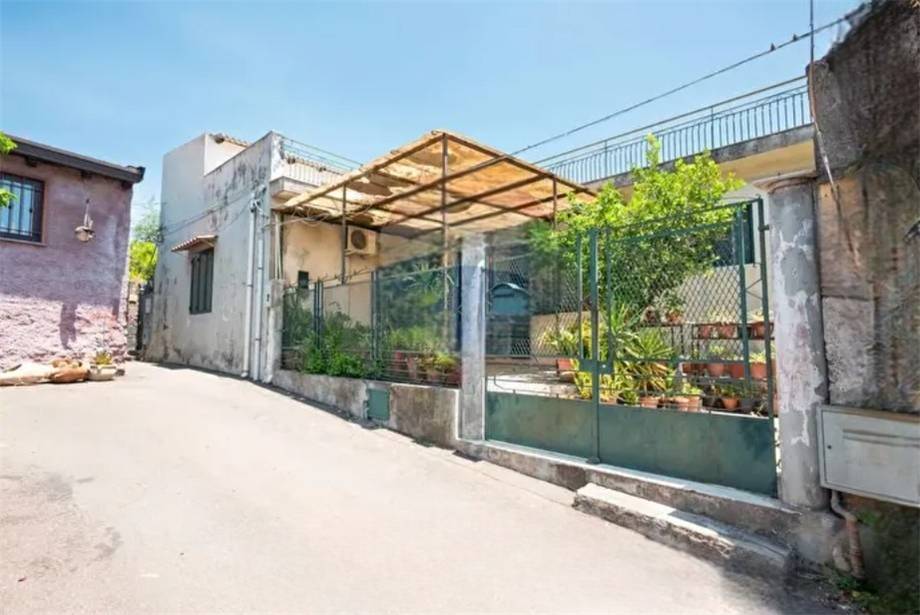 Casa unifamiliar Aci Bonaccorsi 4