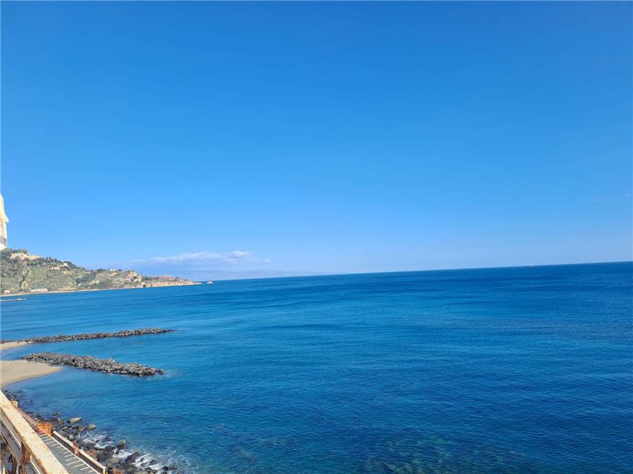 Ático Giardini-Naxos 32