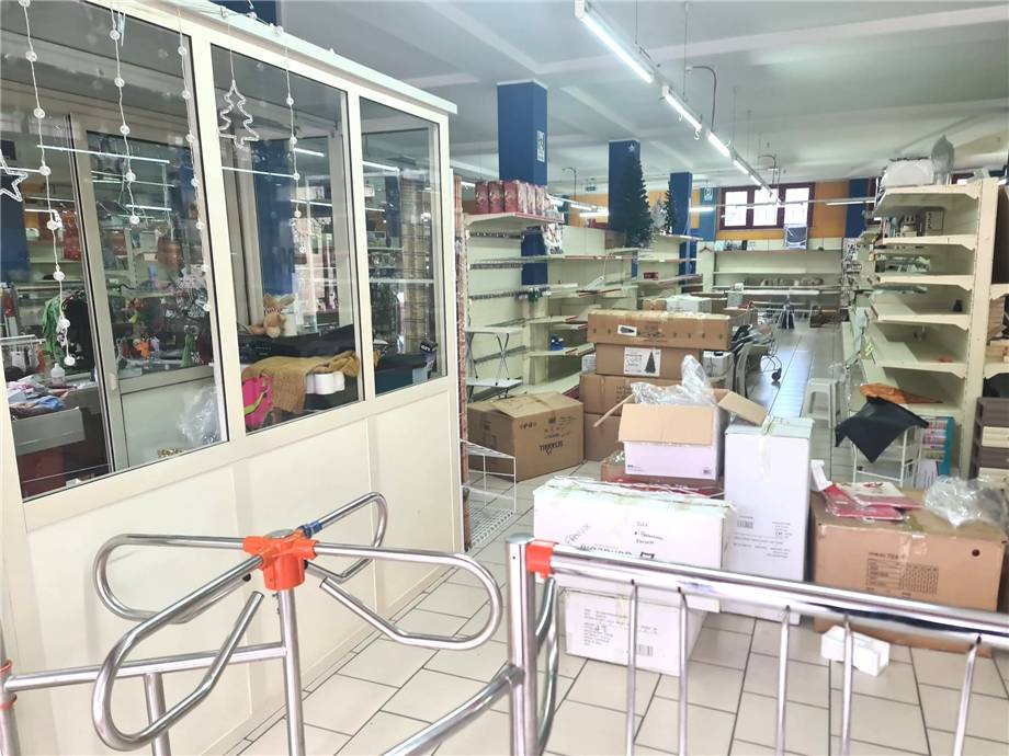 Alquiler Local comercial Bronte  #37 n.5