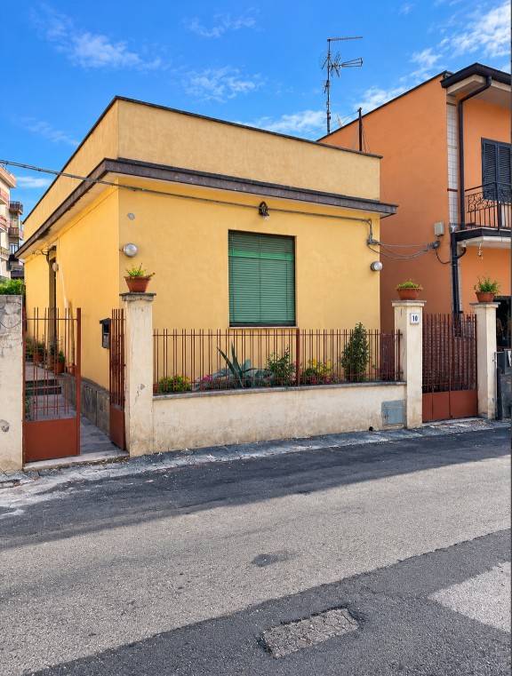 Vendita Casa indipendente Gravina di Catania  #83 n.2