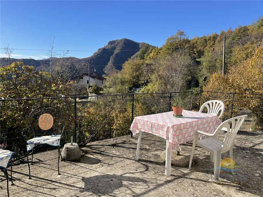 Casa indipendente Mongiardino Ligure #SR104