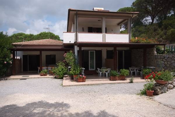 Villa indipendente Campo nell'Elba #600