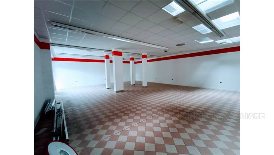 Venta Local comercial Villadossola #70 n.1