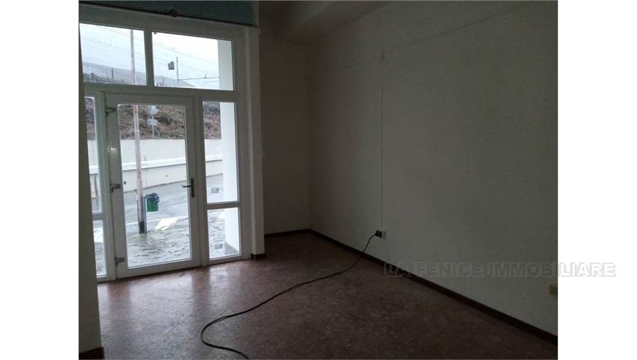 Venta Local comercial Villadossola #73 n.4