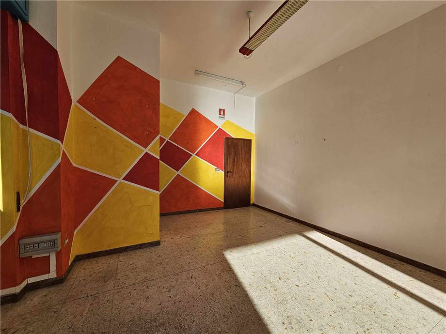 To rent Other commercials Belluno  #445 n.5